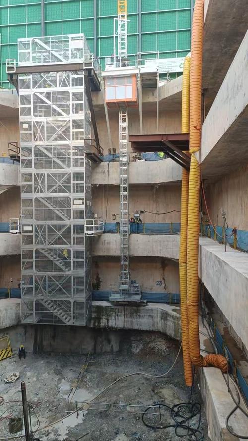 Latest company blogs about Top Down Hoist Successfully Transferred to New Working Site in Singapore for Tunnel Construction Project
