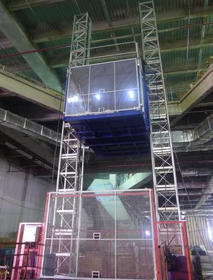 Twin Mast Goods 30m/Min Building Site Hoist Lift In Warehouse