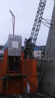 35m/min Building Site Hoist Q345B Steel Temporary Construction Elevators