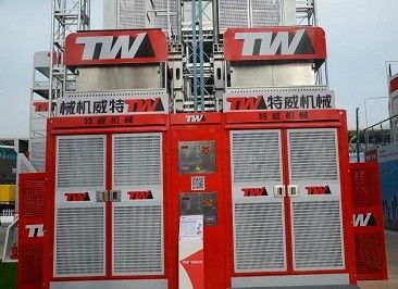 Bevel Motor Construction Hoist Elevator , 2x13kw Goods Hoist Lift